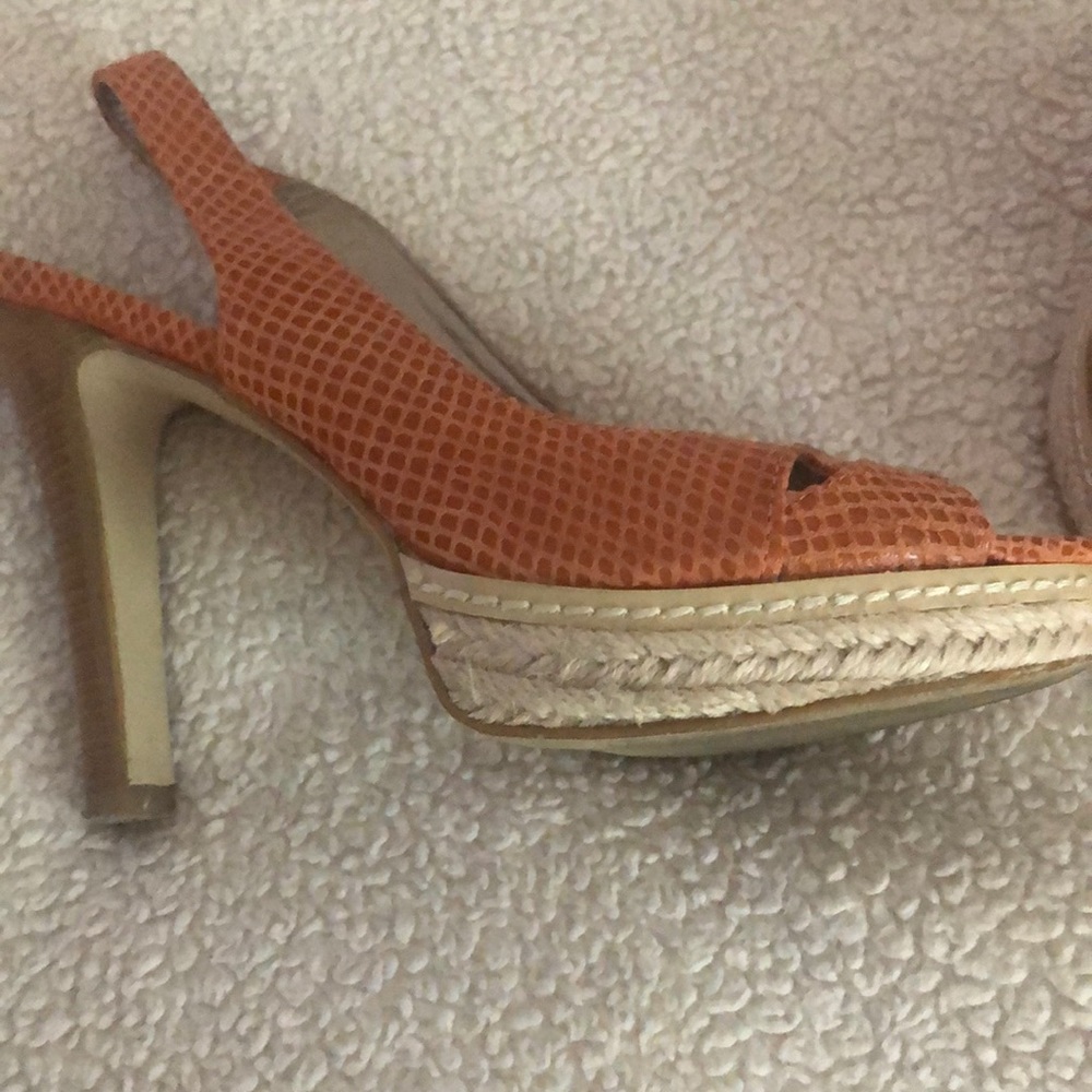 Beautiful spring/summer heels - Picture 3 of 3